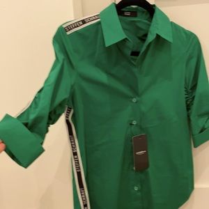 Bright green stretch cotton fitted shirt, NWT, S